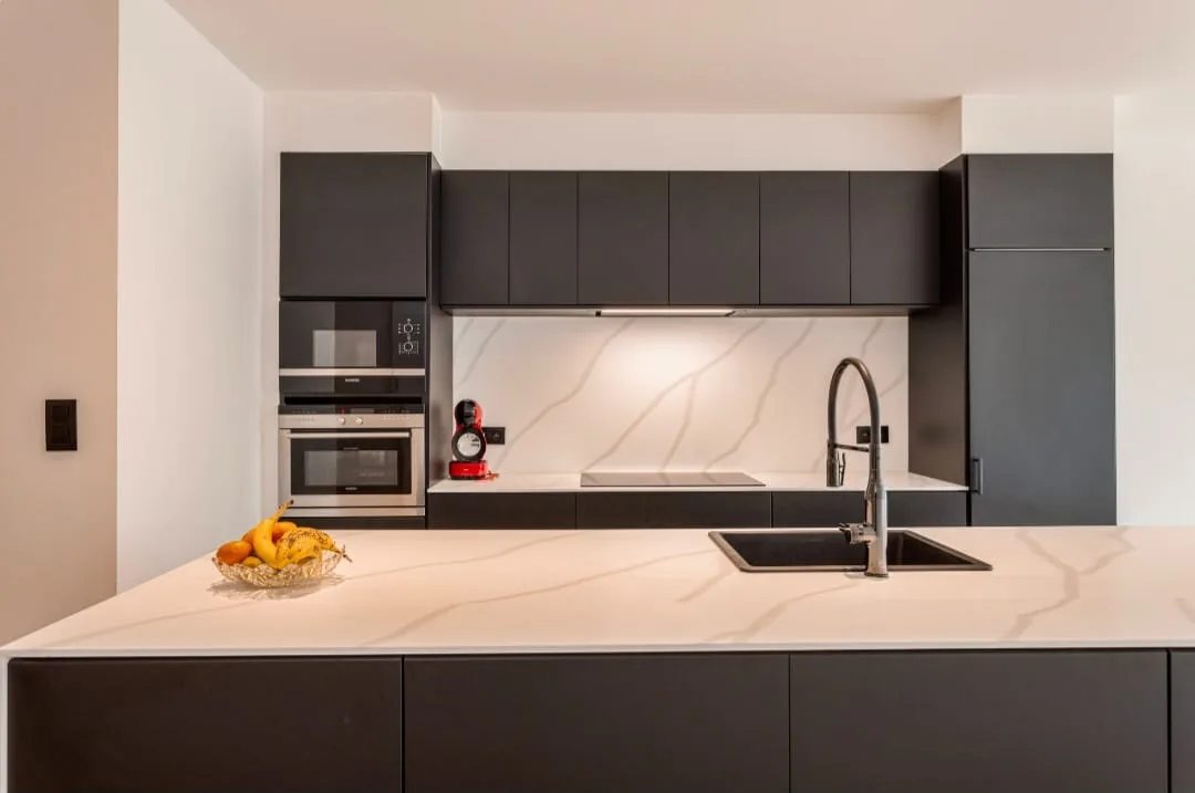 Afgewerkte keuken na totaalrenovatie